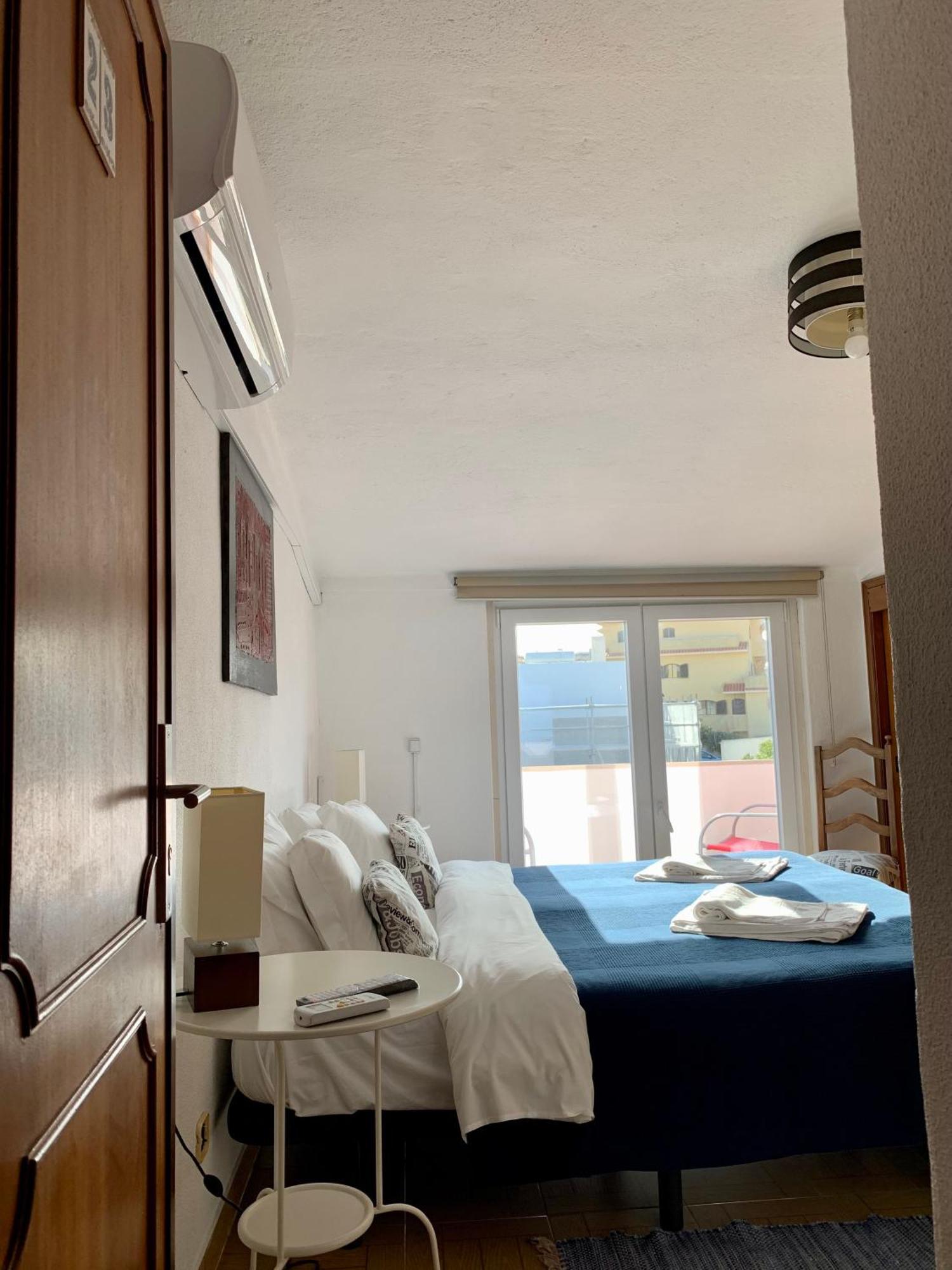Manelisa Cascais Bed & Breakfast Room photo