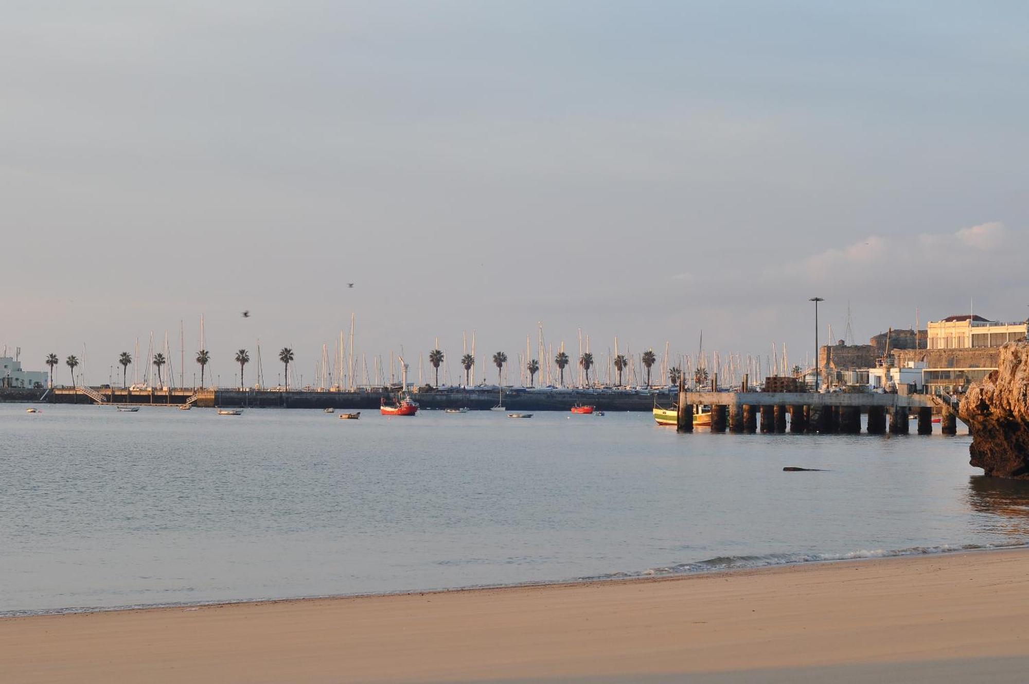 Manelisa Cascais Bed & Breakfast Exterior photo