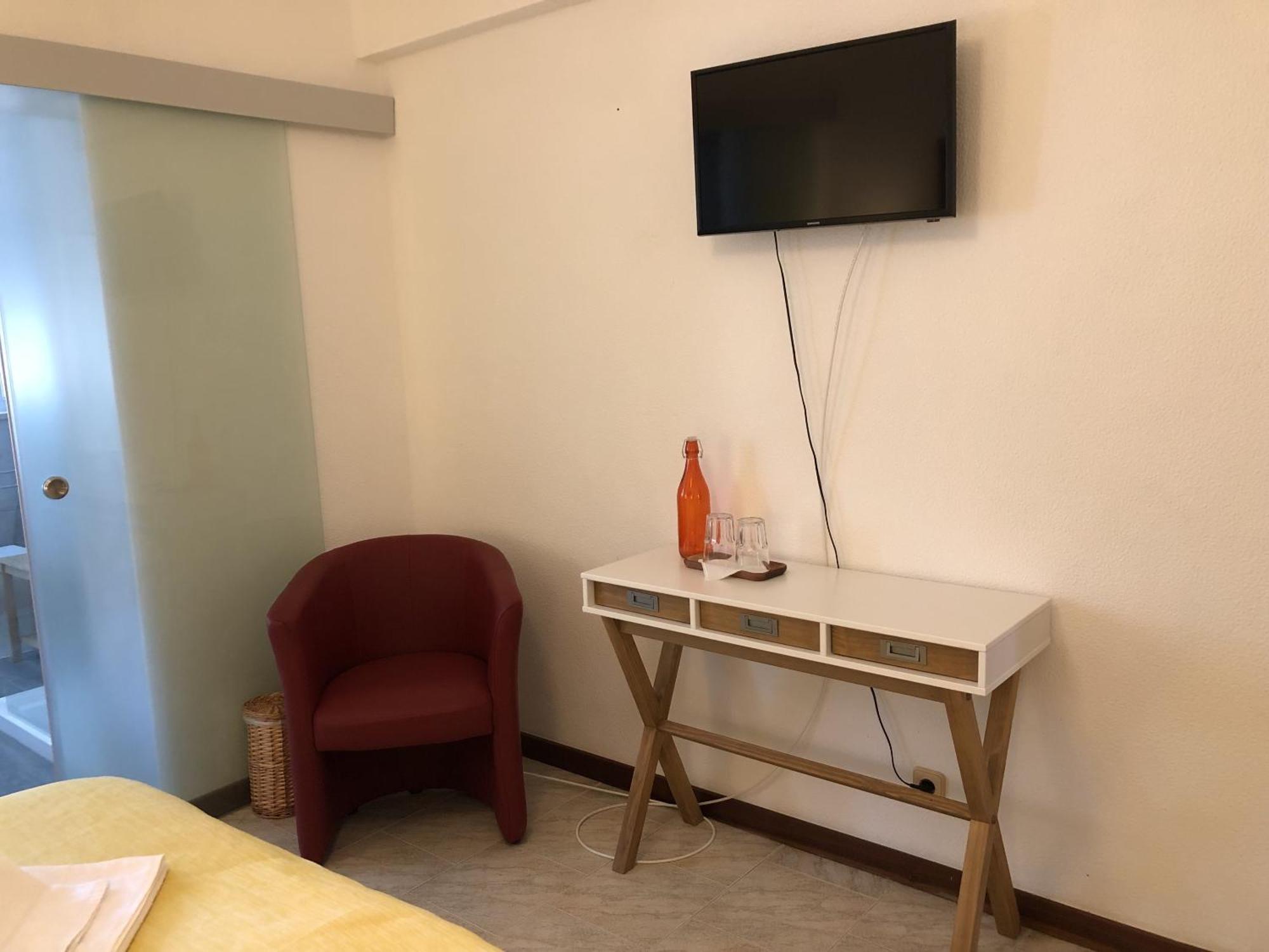 Manelisa Cascais Bed & Breakfast Room photo