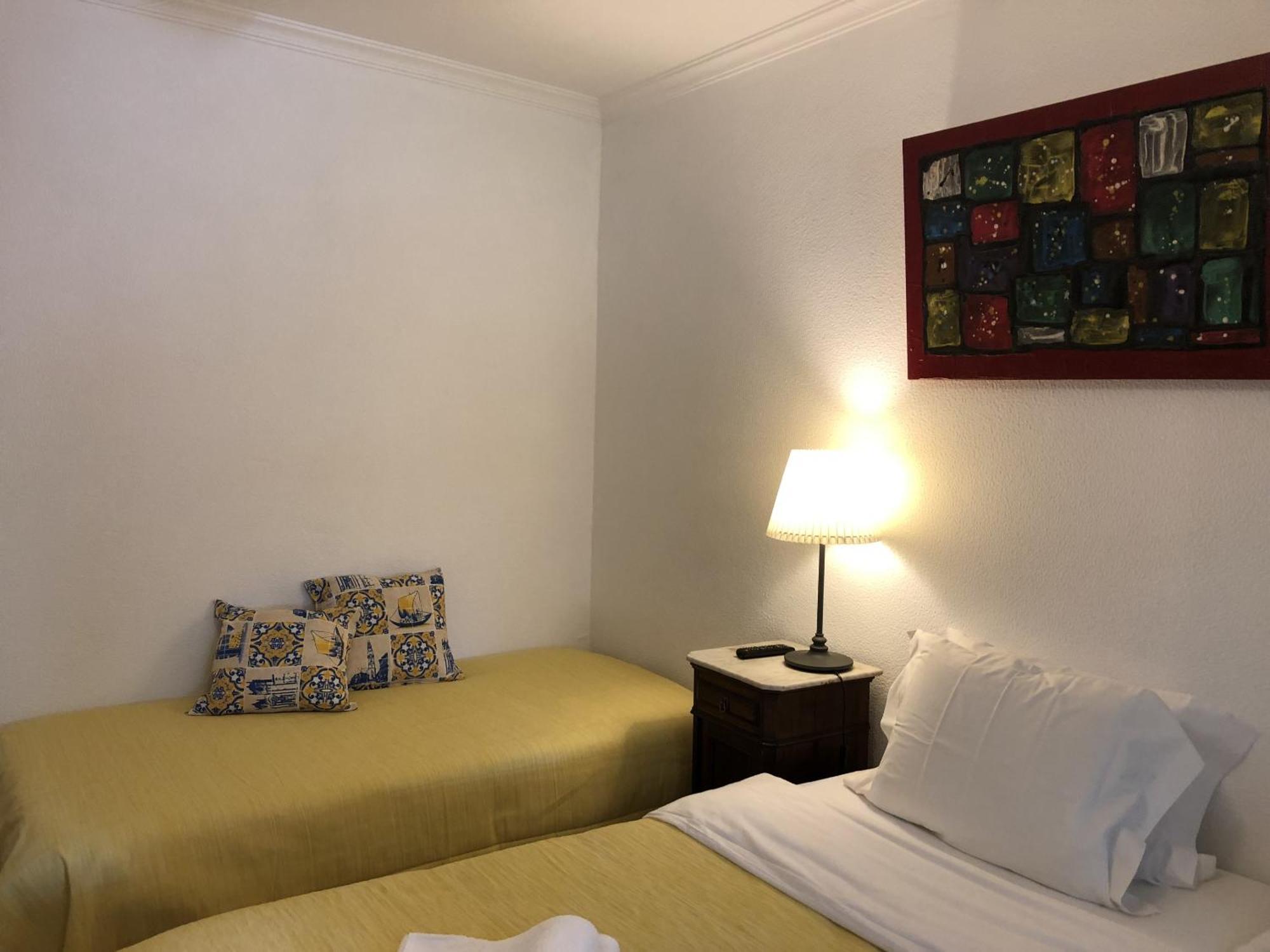 Manelisa Cascais Bed & Breakfast Room photo