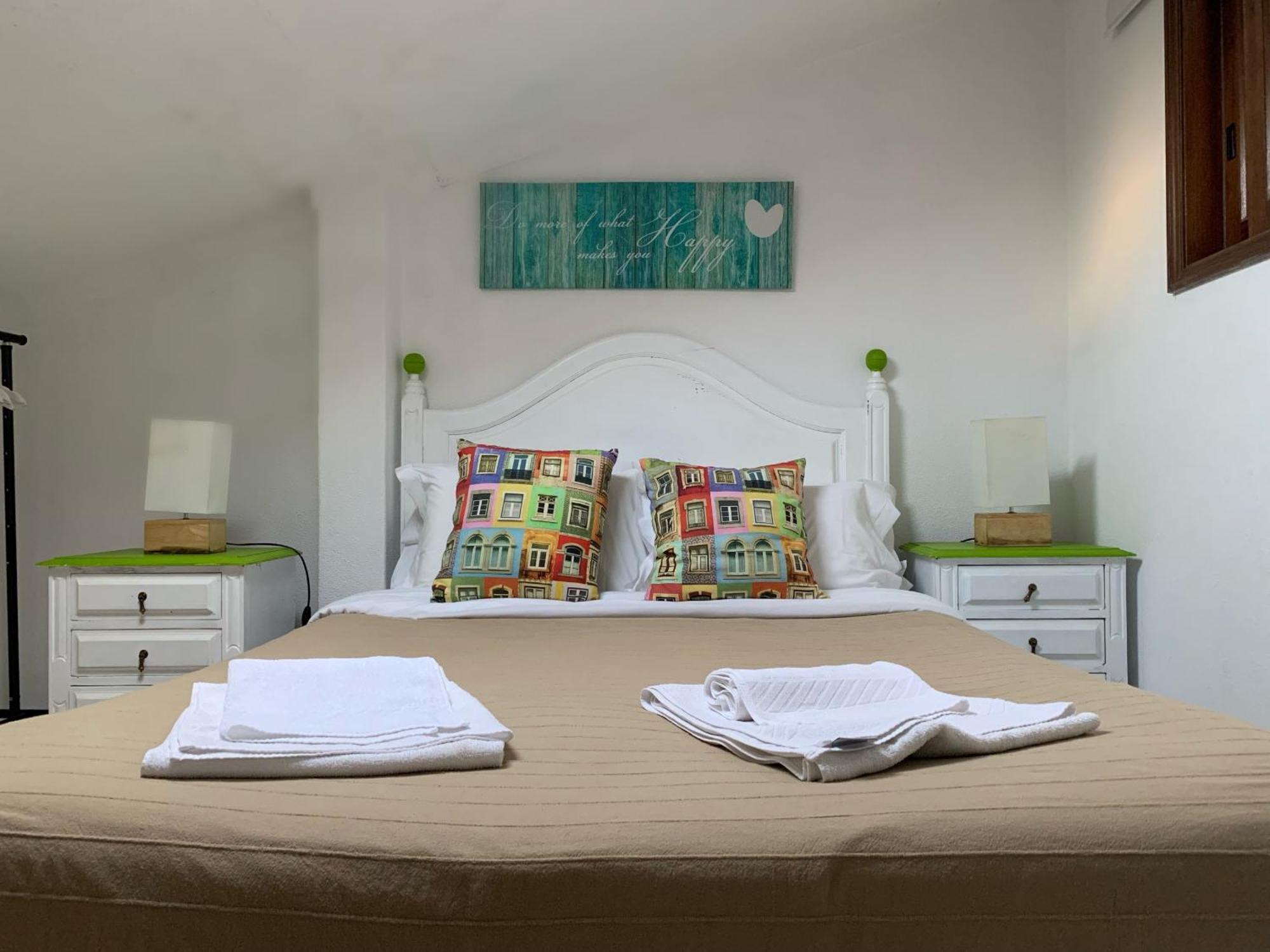 Manelisa Cascais Bed & Breakfast Room photo